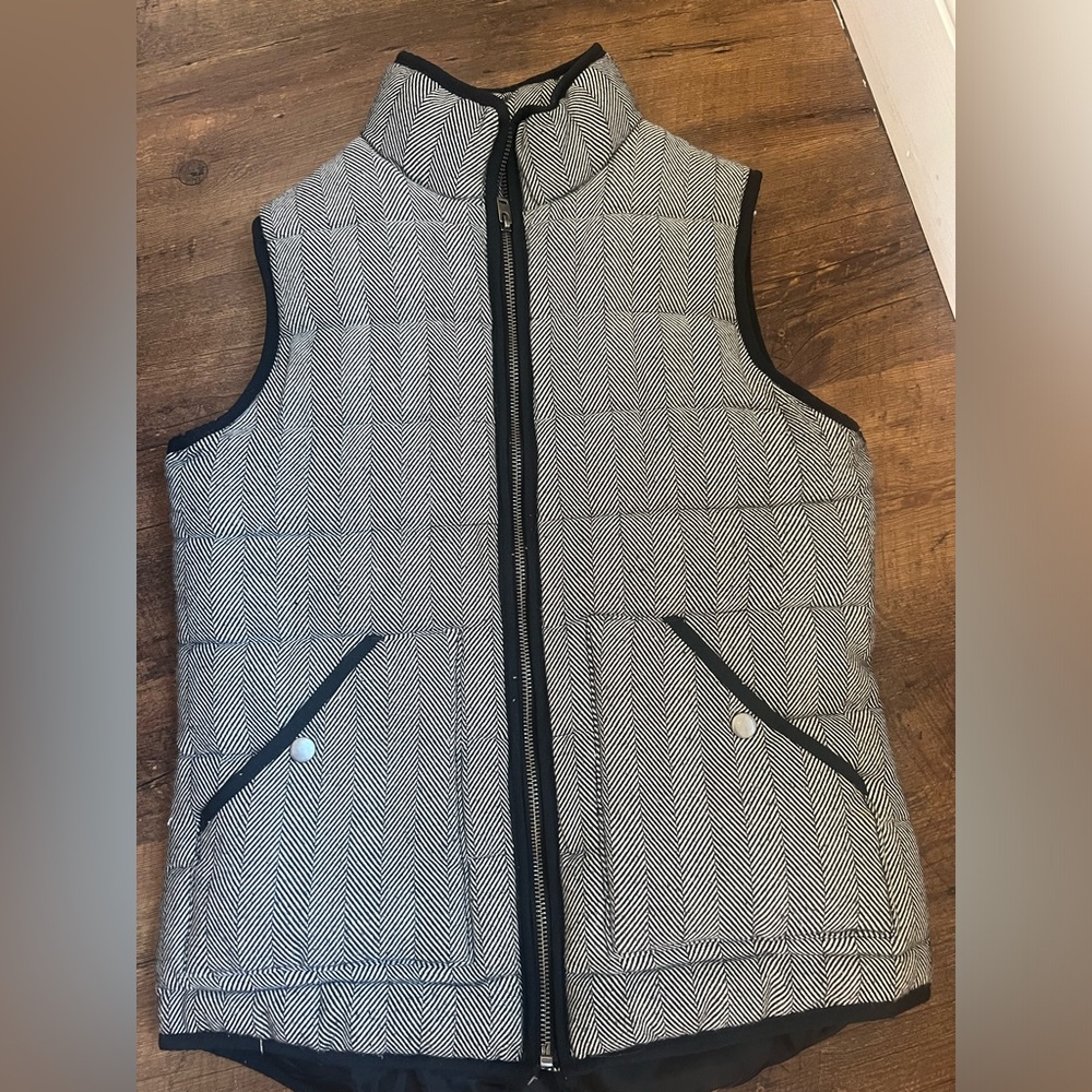 A New Day - Black and White Chevron Women’s Vest